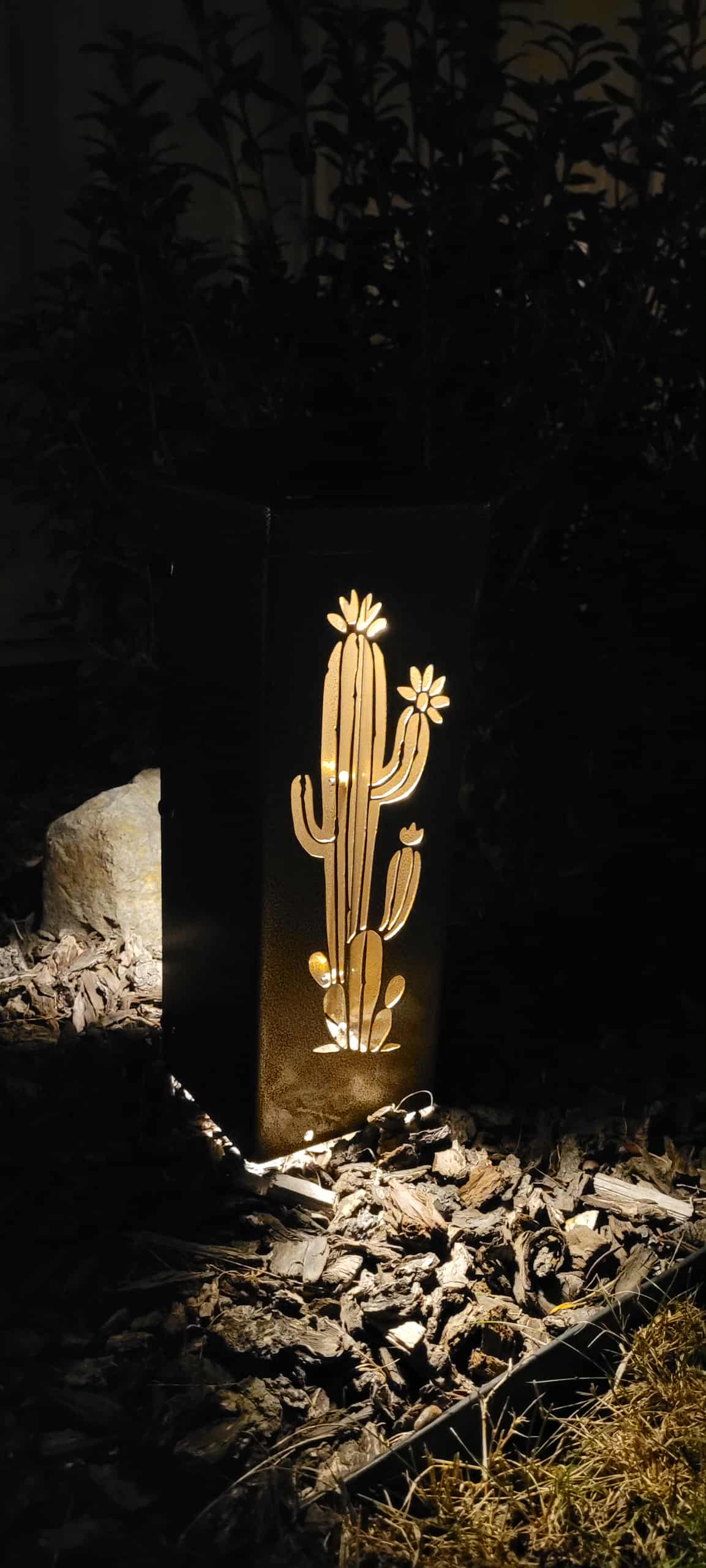 Cactus Solar Light Lantern Column - Night view